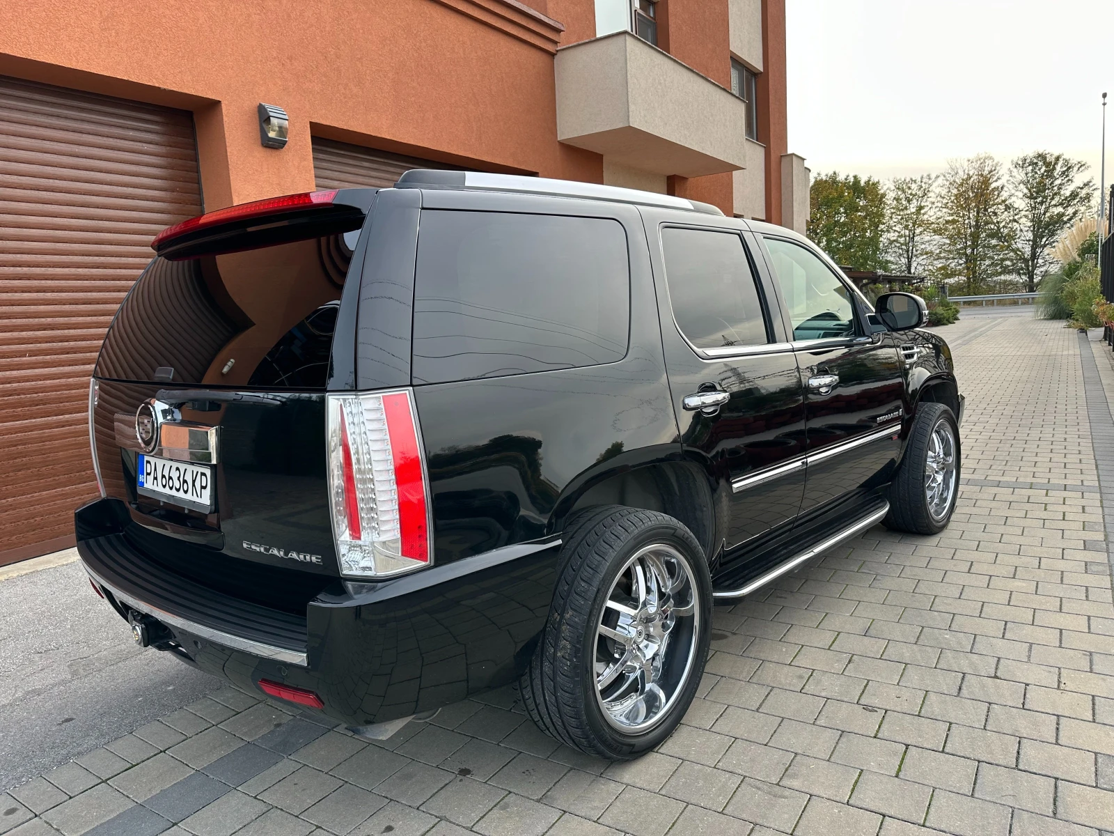 Cadillac Escalade  - изображение 6