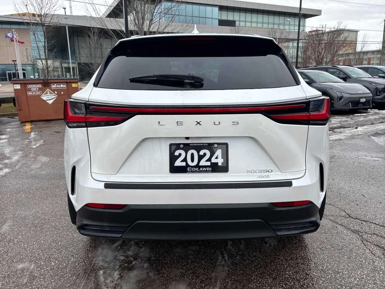 Lexus NX 350/CARFAX/ШИБИДАХ/ОБДУХВАНЕ, снимка 5 - Автомобили и джипове - 53893096