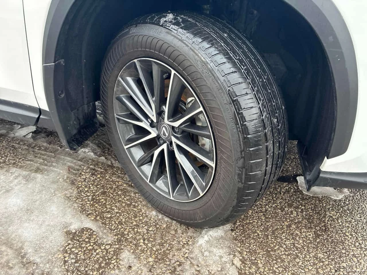 Lexus NX 350/CARFAX/ШИБИДАХ/ОБДУХВАНЕ, снимка 6 - Автомобили и джипове - 53893096