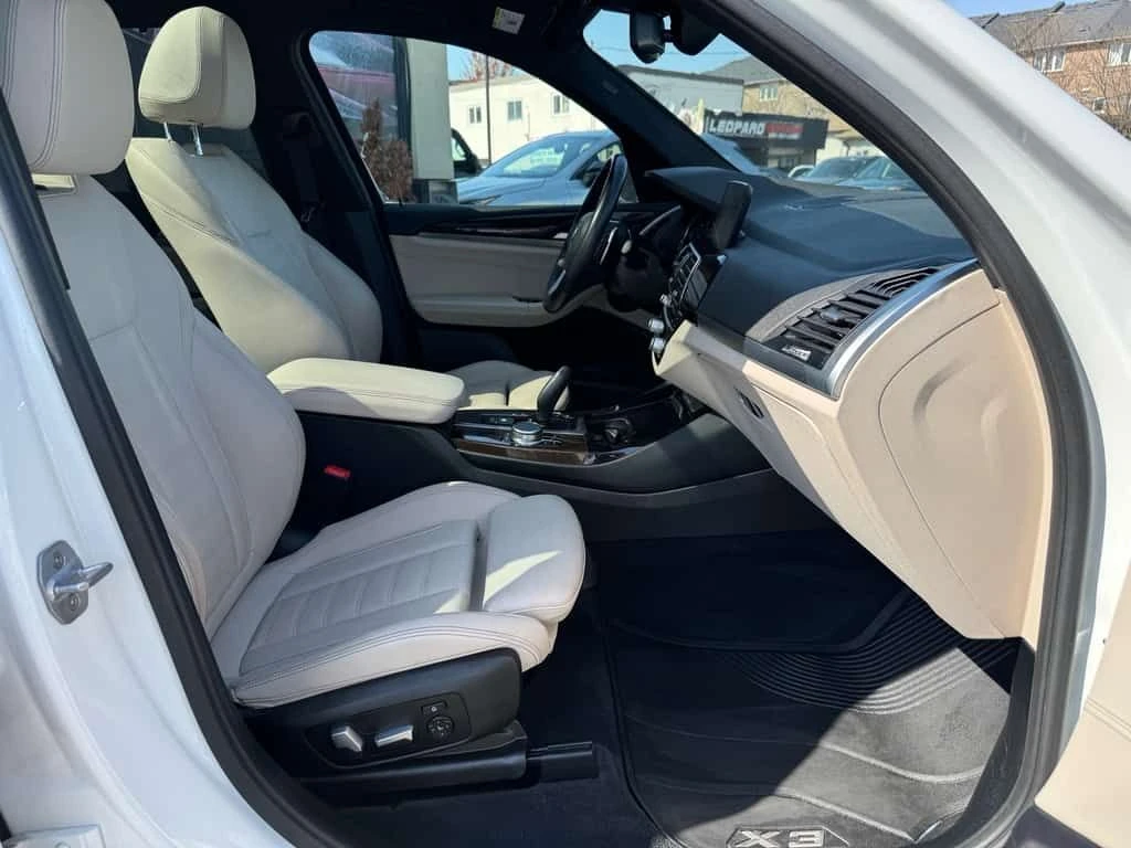 BMW X3 * 30i, XDrive, Pano, Navi, Camera, Blind Spot, Mem, снимка 17 - Автомобили и джипове - 53944974