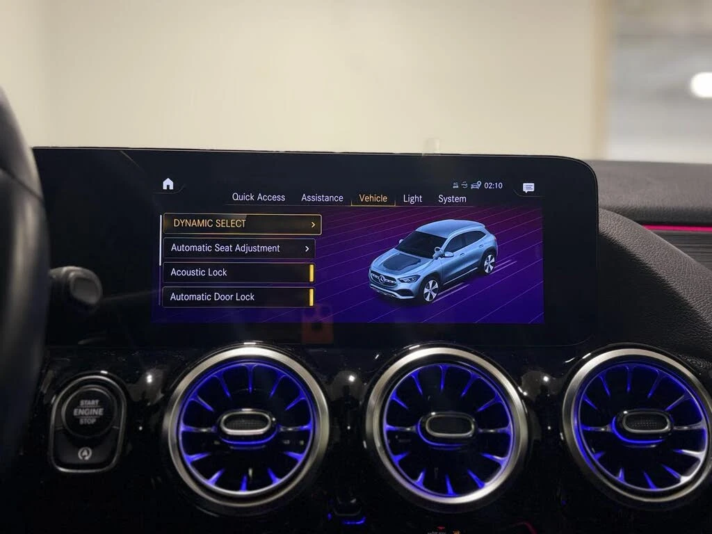 Mercedes-Benz GLA 250 4MATIC* AMG* BURMESTER* 360 CAM* AMBIENT* LANE ASS, снимка 13 - Автомобили и джипове - 54085070