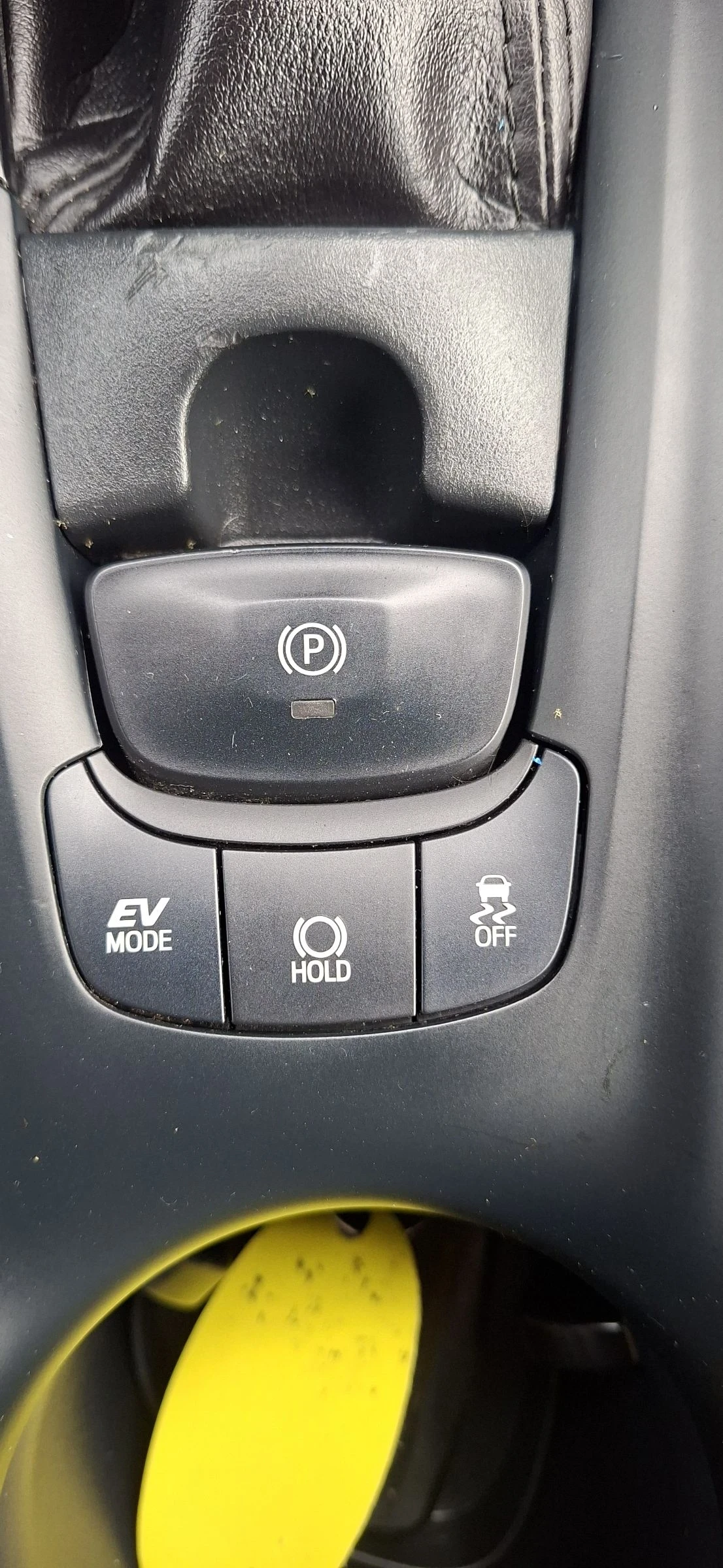 Toyota C-HR 1.8 HIBRID/GAZ, снимка 15 - Автомобили и джипове - 54482629