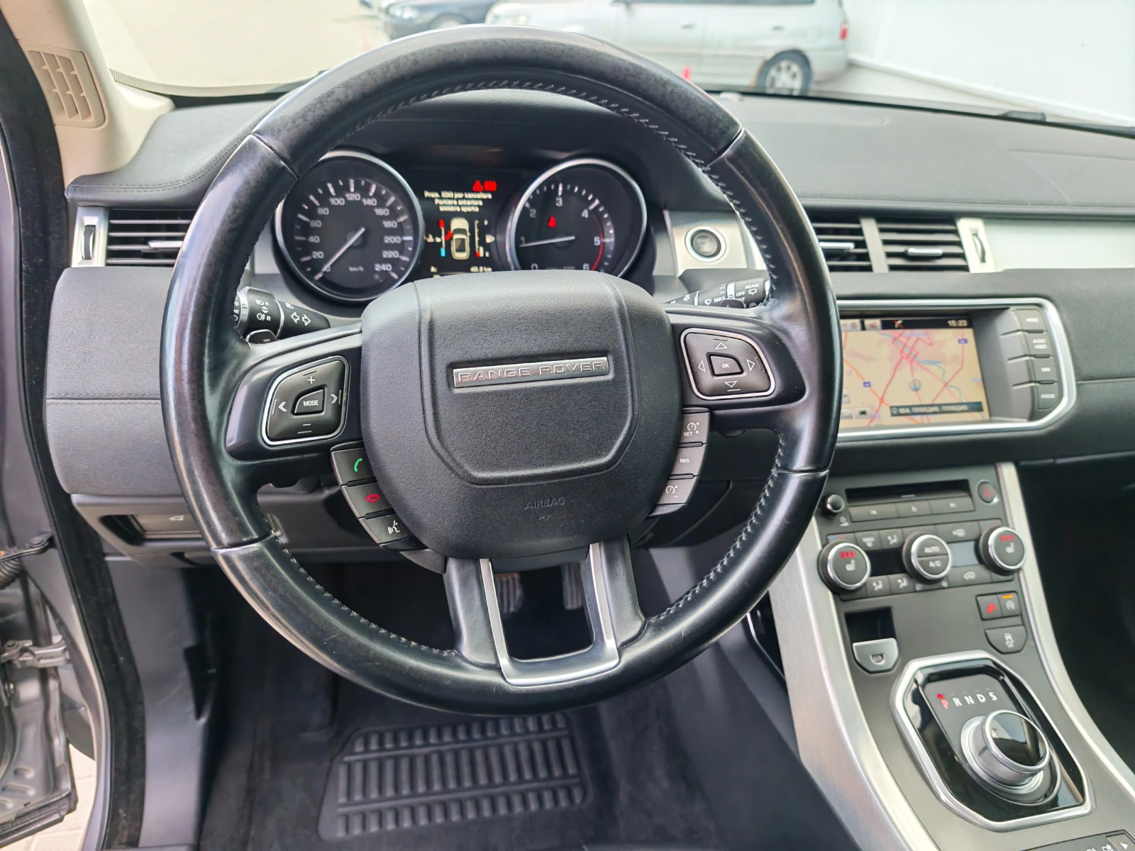 Land Rover Range Rover Evoque 2.2 DIZEL 190 KN, снимка 14 - Автомобили и джипове - 54542581