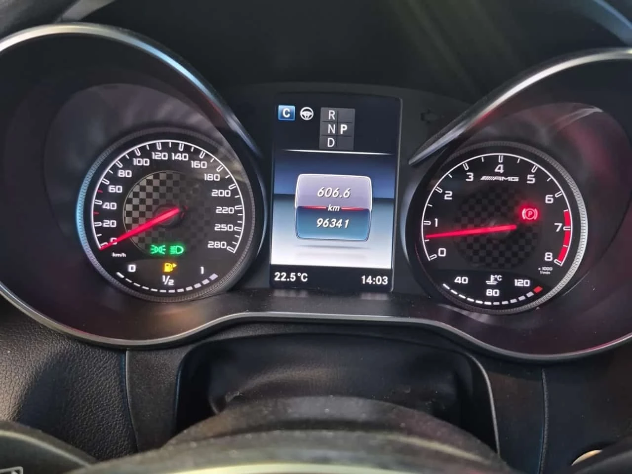 Mercedes-Benz GLC 43 AMG * DISTRONIC * LANE ASSIST * ПОДГРЕВ * ОБДУХВАНЕ * , снимка 10 - Автомобили и джипове - 56253181