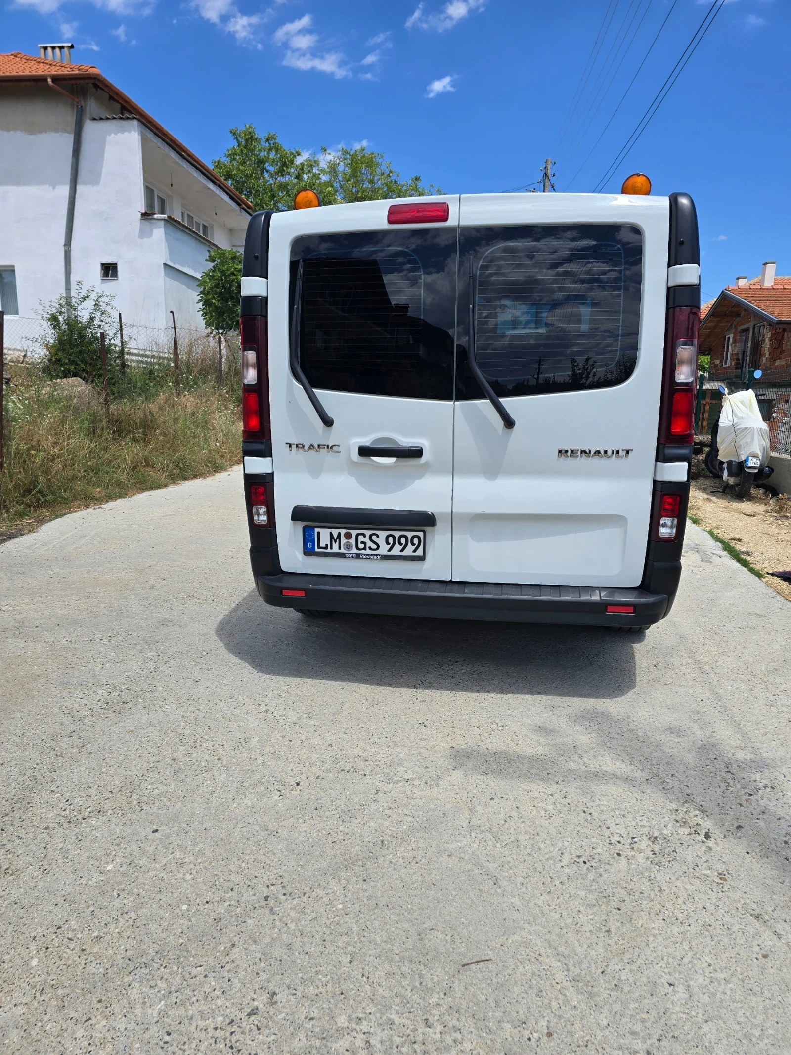 Renault Trafic, снимка 4 - Бусове и автобуси - 55261220
