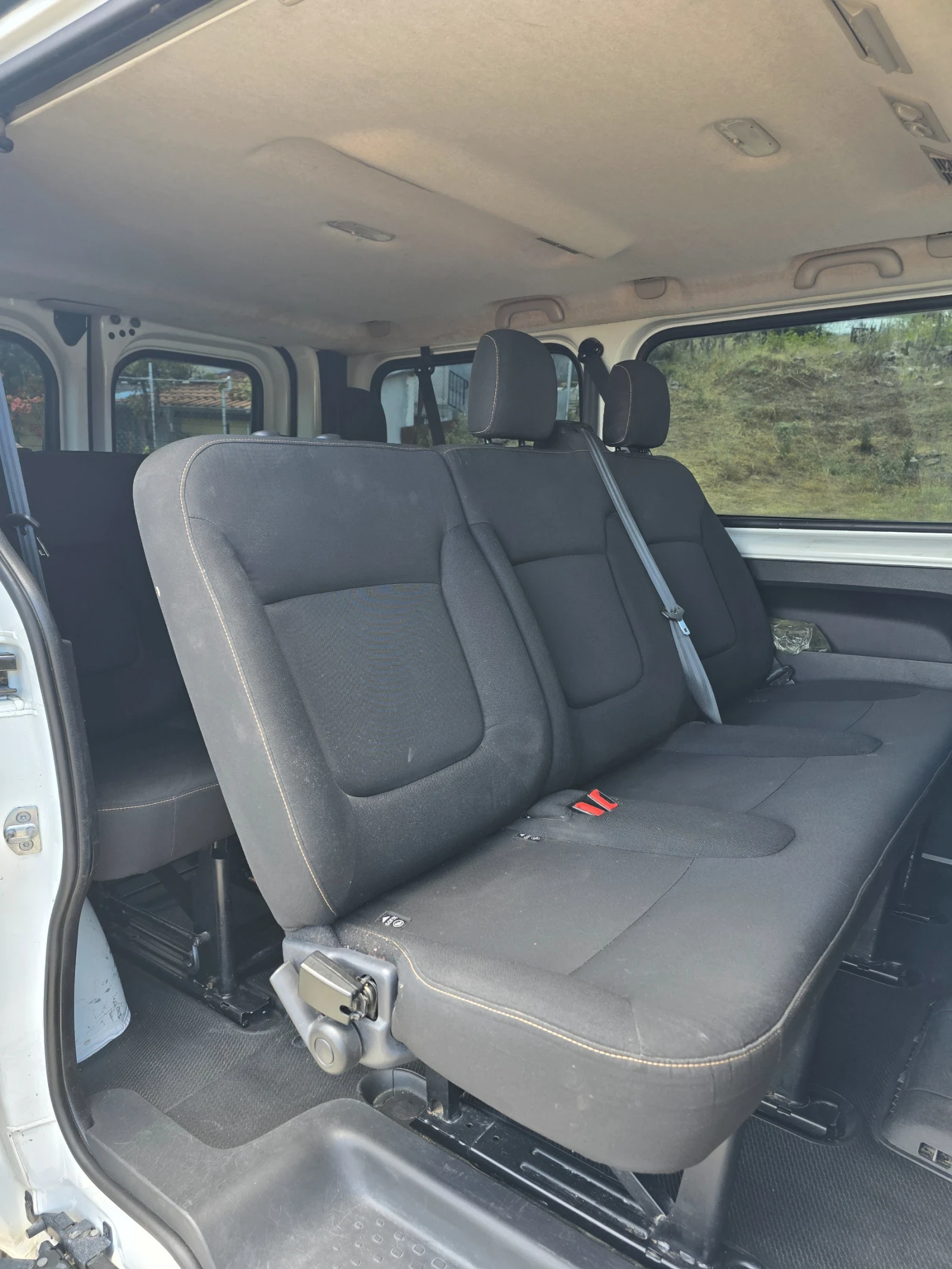 Renault Trafic, снимка 7 - Бусове и автобуси - 55261220