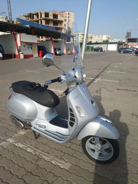  Vespa GTS