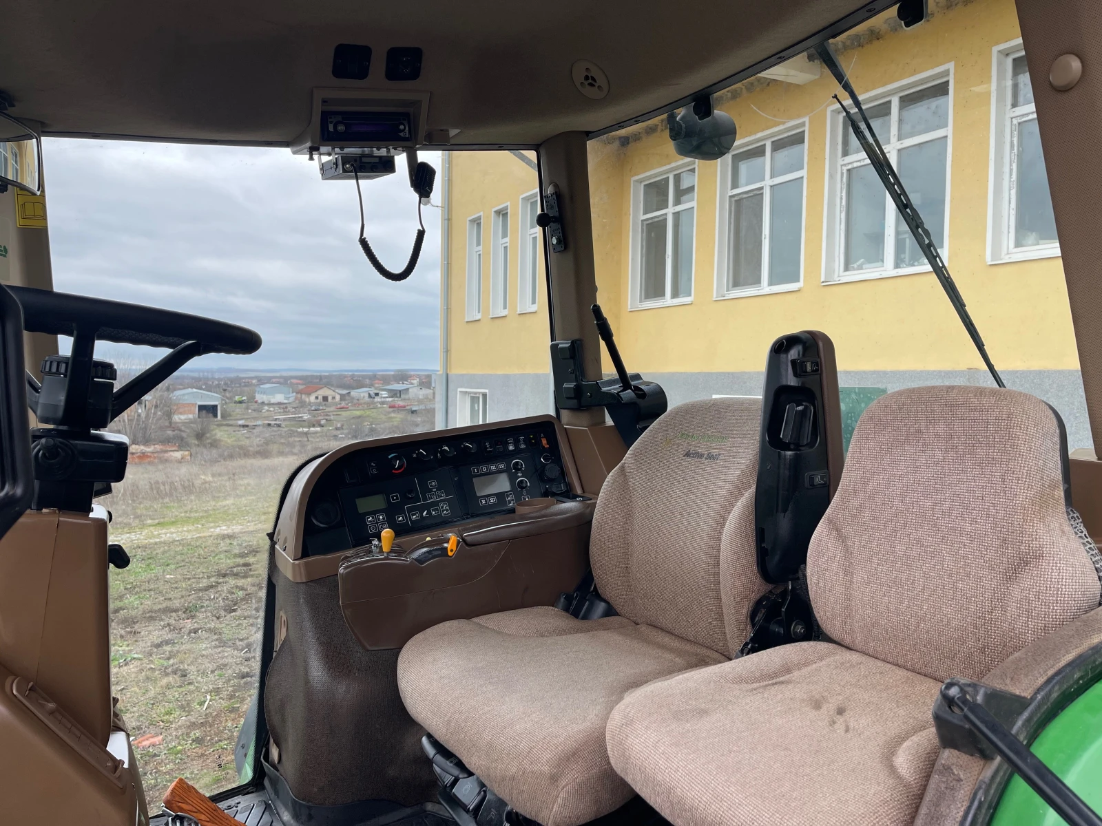  John Deere 8430 POWER SHIFT  | Mobile.bg   11