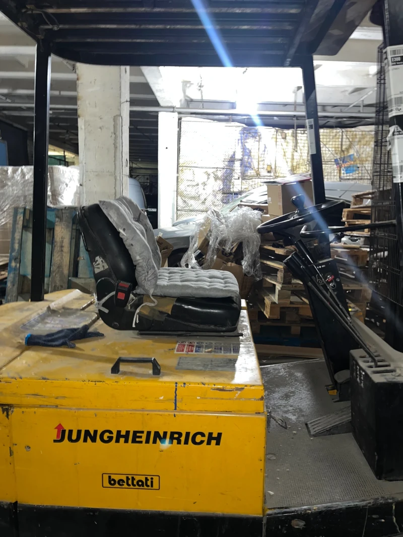 Мотокар Jungheinrich Electric, снимка 2 - Индустриална техника - 53083753