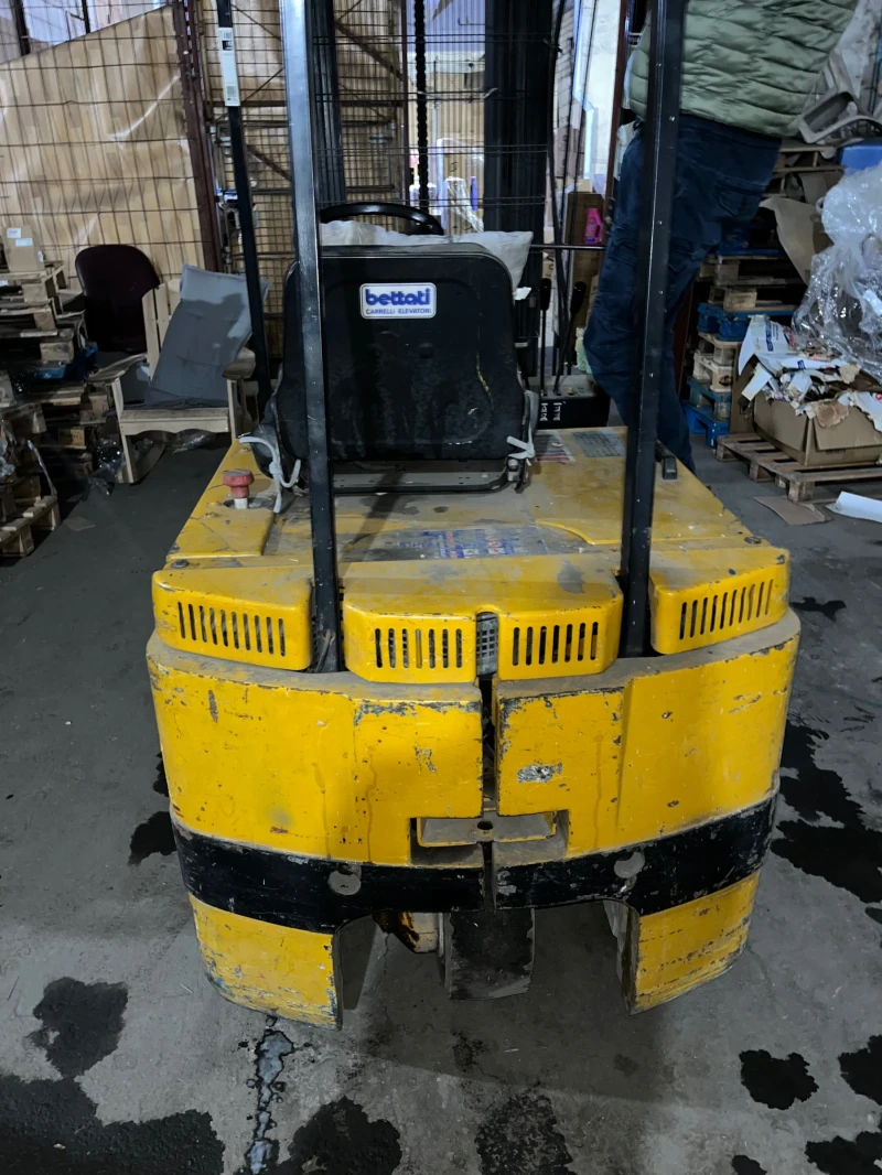 Мотокар Jungheinrich Electric, снимка 6 - Индустриална техника - 53083753