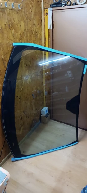 Предно стъкло Мерседес R класа, снимка 1