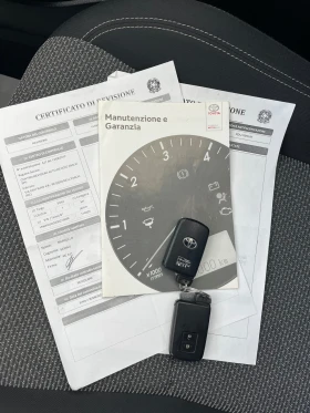 Toyota Yaris 1.5i Hybrid / Active , снимка 16