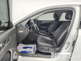 VW Passat 2.0 TSI / АВТОКРЕДИТ, снимка 11