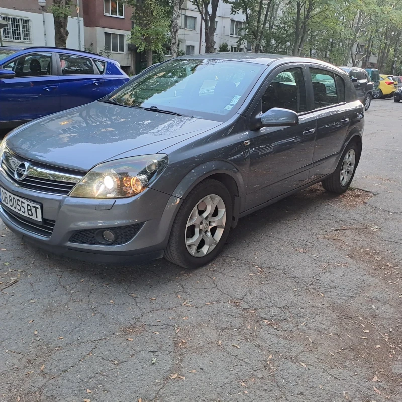 Opel Astra, снимка 3 - Автомобили и джипове - 48045616