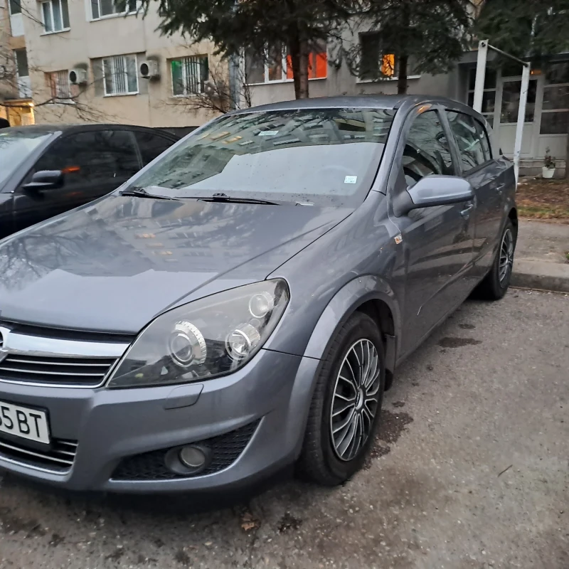 Opel Astra, снимка 16 - Автомобили и джипове - 48045616