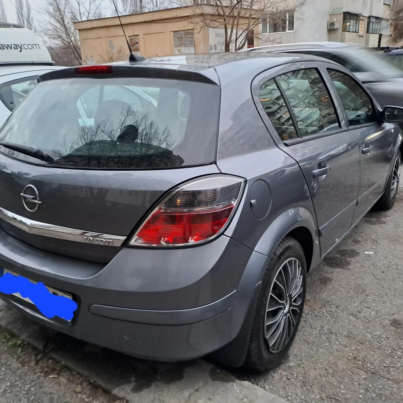 Opel Astra, снимка 10 - Автомобили и джипове - 48045616