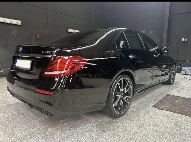 Mercedes-Benz E 43 AMG, снимка 3 - Автомобили и джипове - 49510533