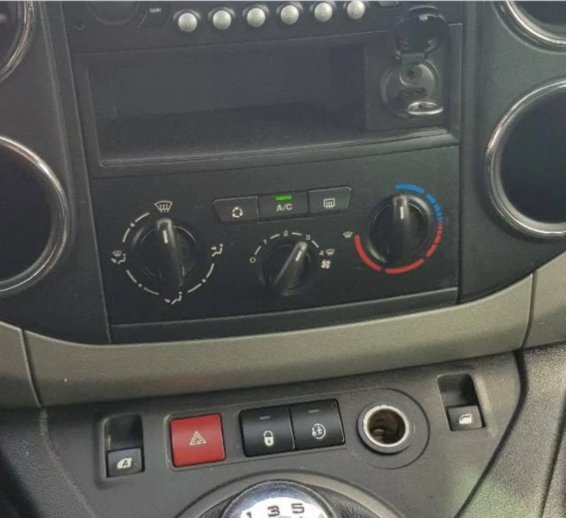 Peugeot Partner, снимка 3 - Автомобили и джипове - 50041129