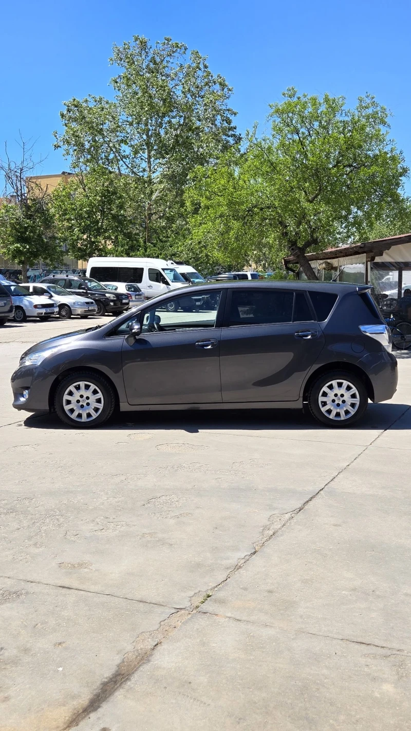 Toyota Corolla verso 1.6 D4D Дизел 120к.с. , снимка 5 - Автомобили и джипове - 50288240