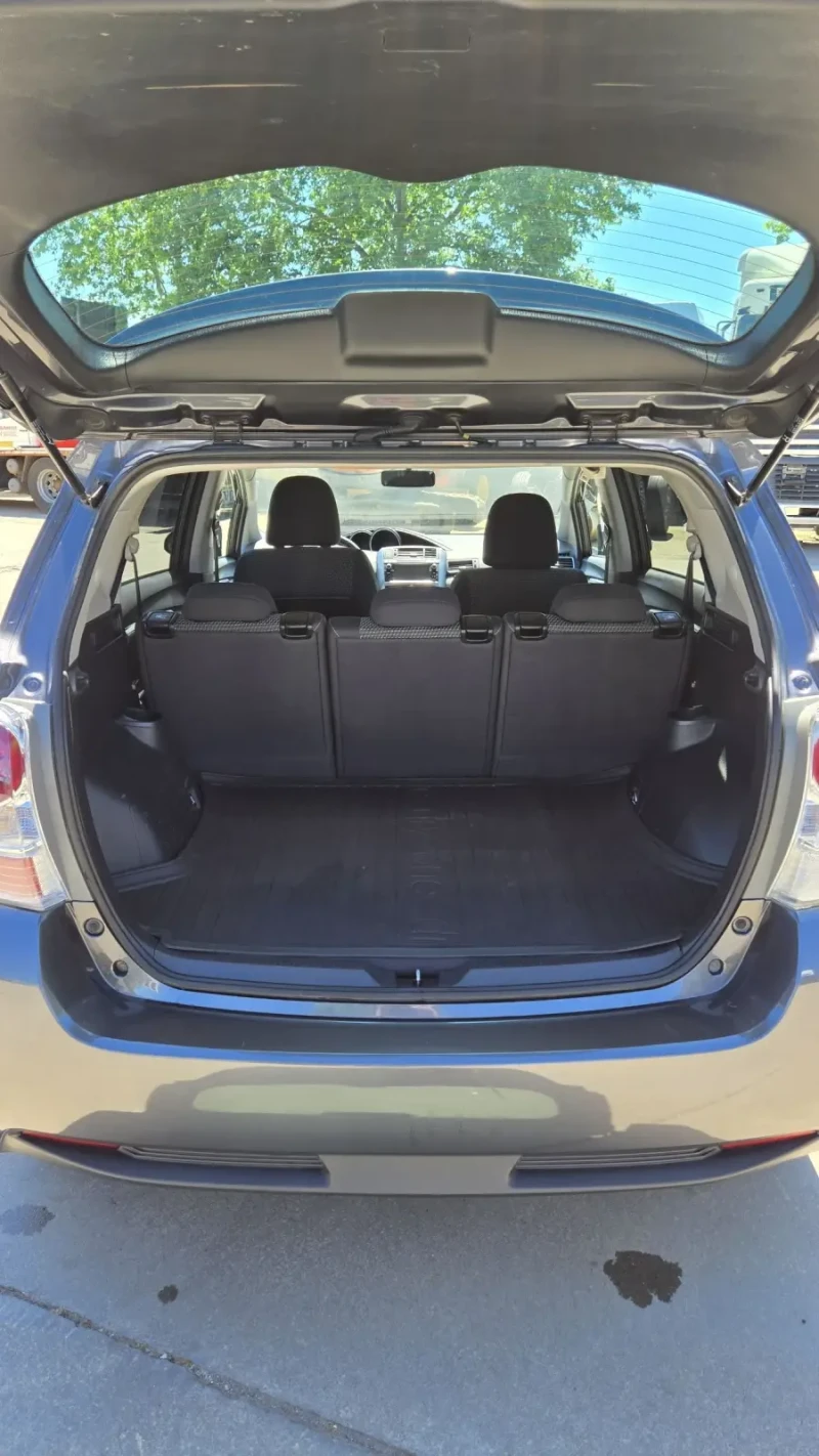 Toyota Corolla verso 1.6 D4D Дизел 120к.с. , снимка 8 - Автомобили и джипове - 50288240