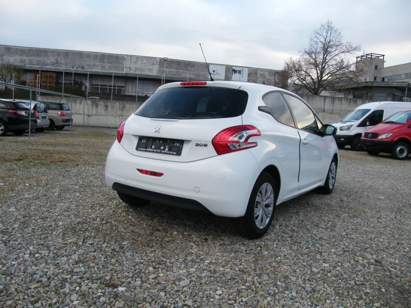 Peugeot 208 1.4HDI, снимка 4 - Автомобили и джипове - 52447286