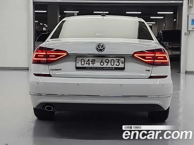 VW Passat 2.0 TSI / АВТОКРЕДИТ, снимка 3 - Автомобили и джипове - 56078996