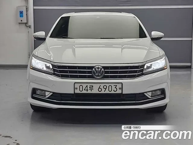 VW Passat 2.0 TSI / АВТОКРЕДИТ, снимка 2 - Автомобили и джипове - 56078996