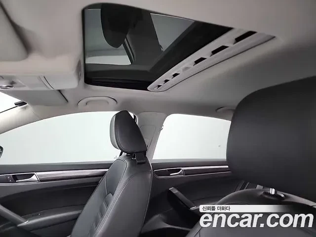 VW Passat 2.0 TSI / АВТОКРЕДИТ, снимка 14 - Автомобили и джипове - 56078996