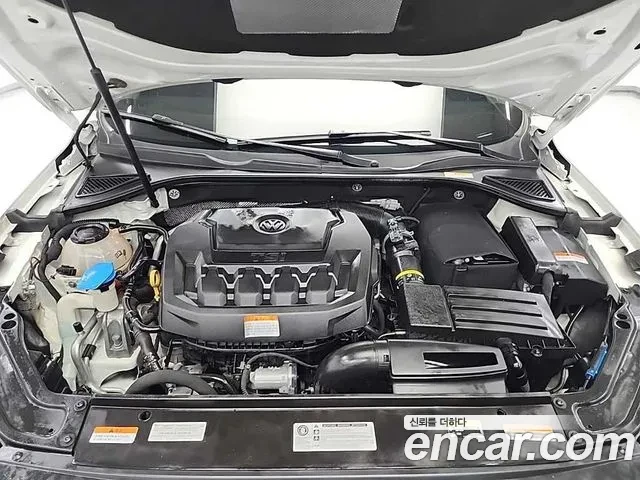 VW Passat 2.0 TSI / АВТОКРЕДИТ, снимка 5 - Автомобили и джипове - 56078996