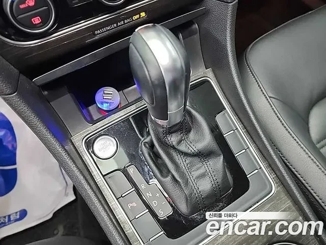 VW Passat 2.0 TSI / АВТОКРЕДИТ, снимка 8 - Автомобили и джипове - 56078996
