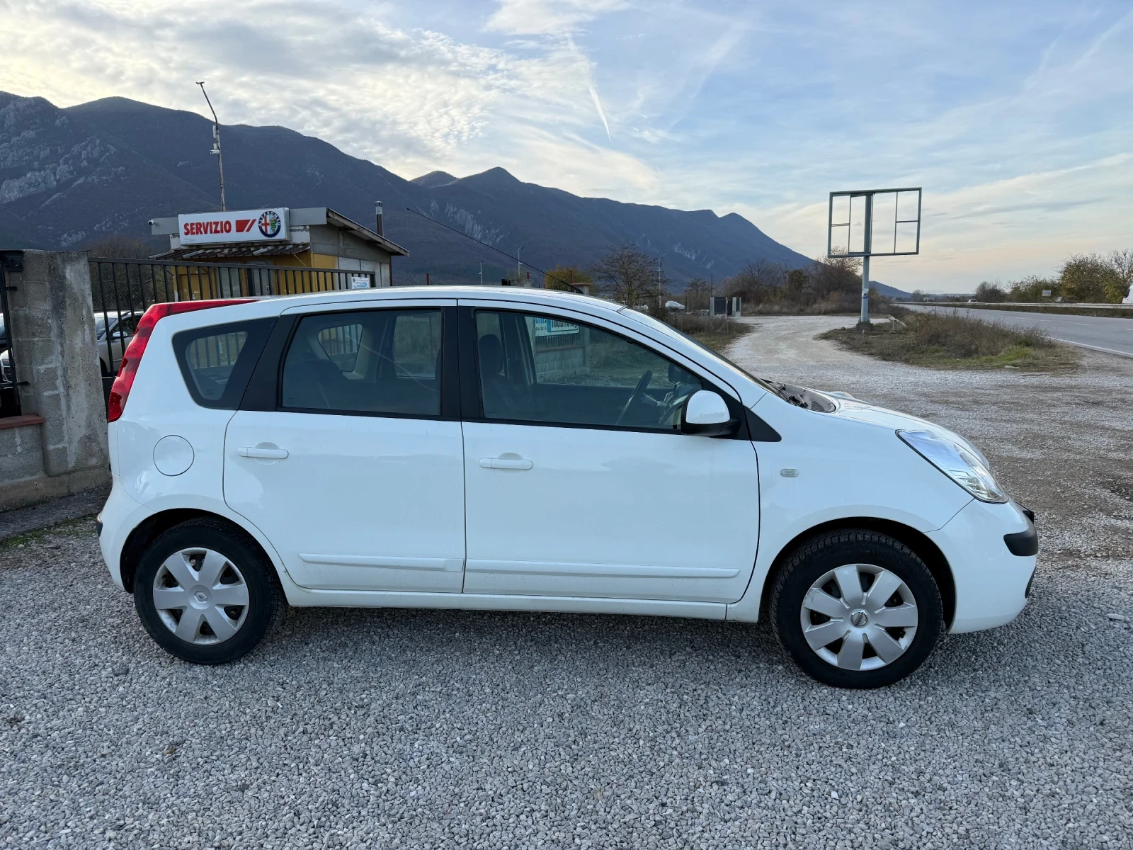 Nissan Note 1.6 I 110 к.с. - изображение 6