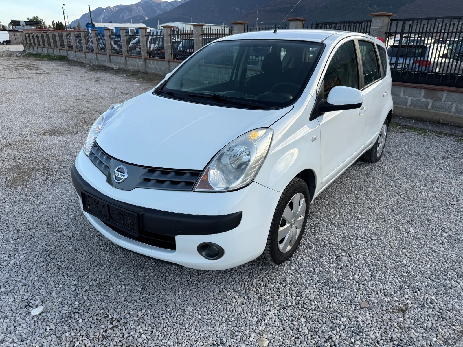 Nissan Note 1.6 I 110 к.с. - изображение 2