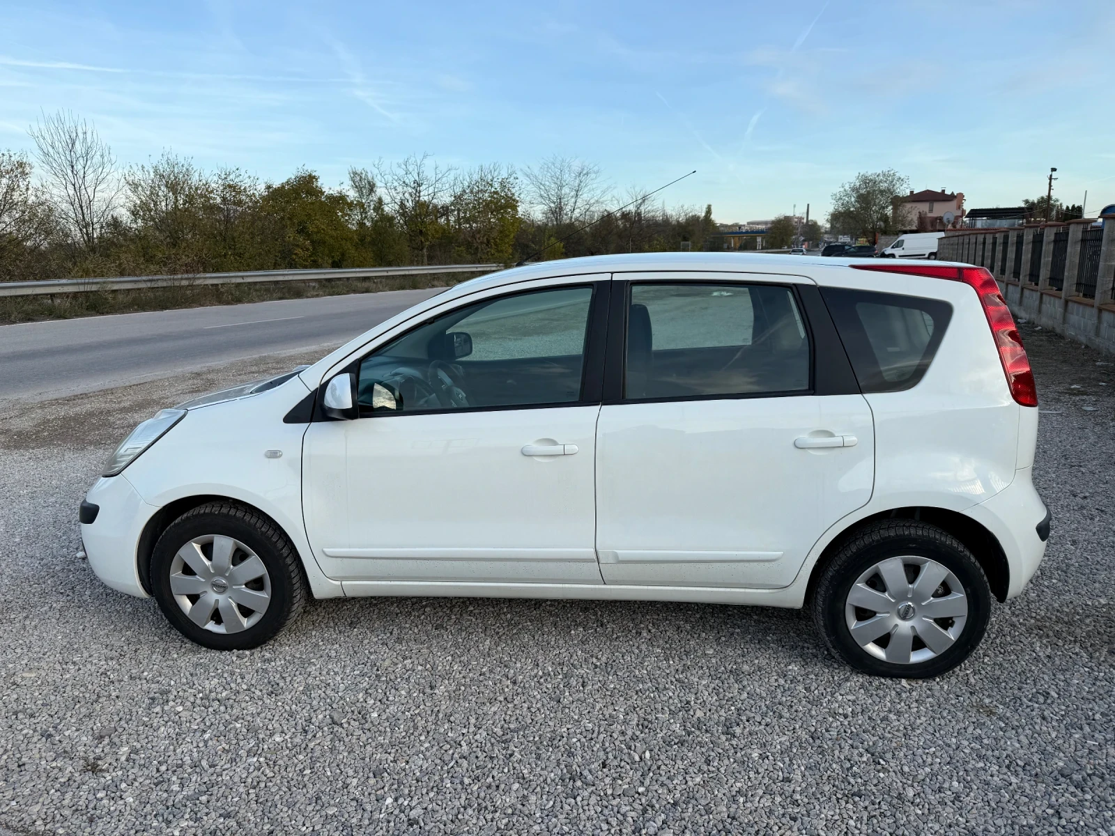 Nissan Note 1.6 I 110 к.с. - изображение 8