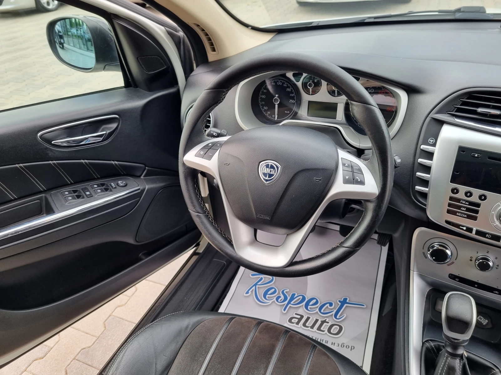 Lancia Delta 1.4T-120кс ГАЗ-2010г. Панорама, Кожа | Mobile.bg — изображение 14