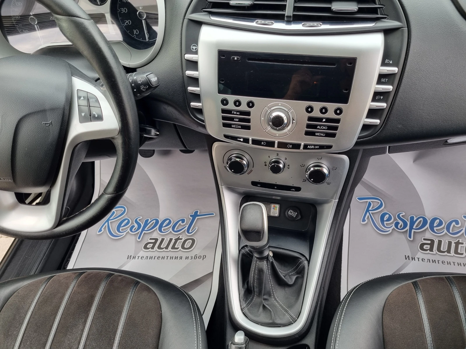 Lancia Delta 1.4T-120кс ГАЗ-2010г. Панорама, Кожа | Mobile.bg — изображение 13