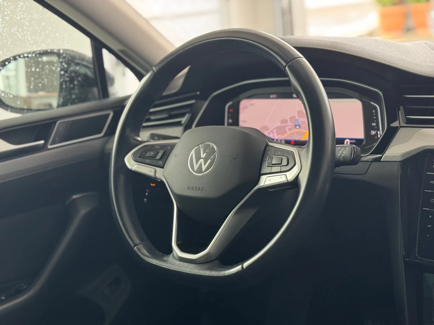 VW Passat Business 2.0 TDI SCR DSG - изображение 8