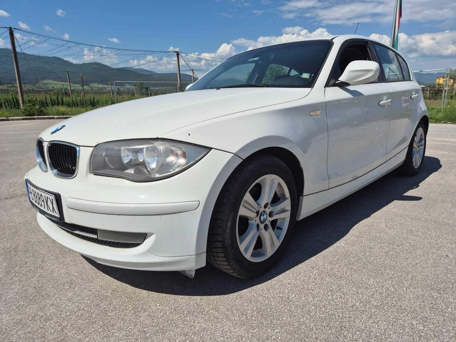 BMW 118 1.6 - изображение 5