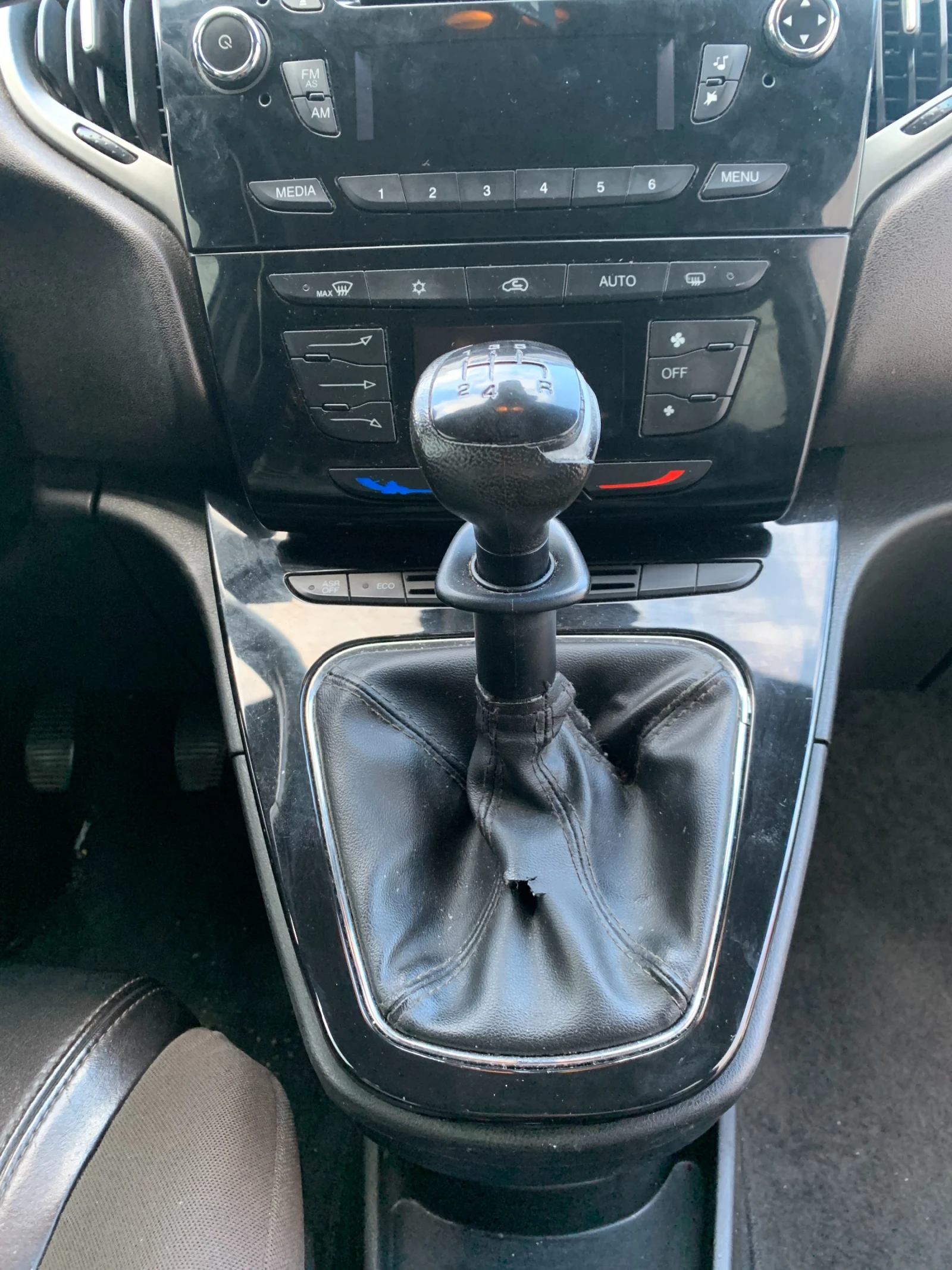 Lancia Ypsilon 0, 9i - изображение 10