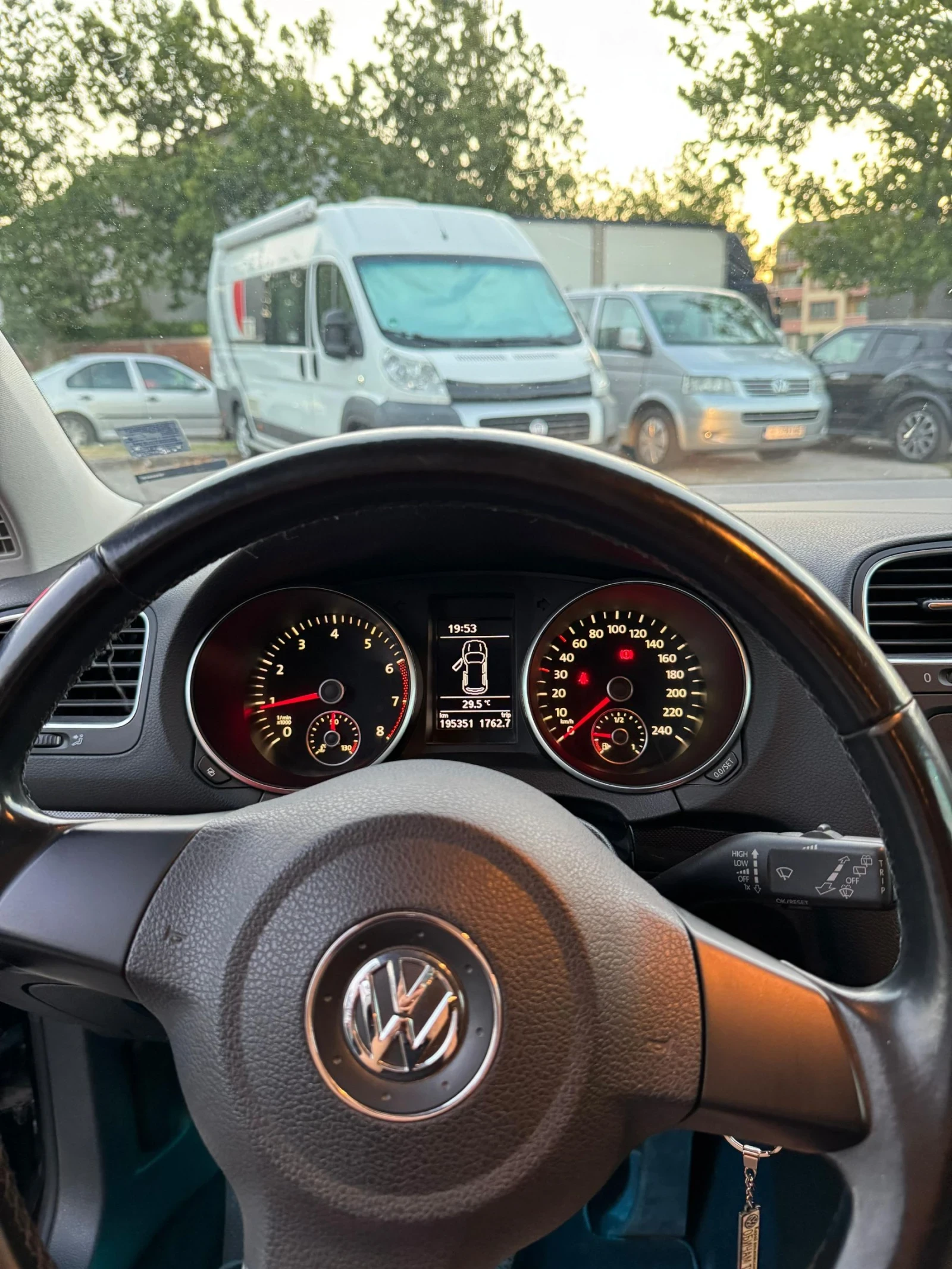 VW Golf 1.6 - изображение 10