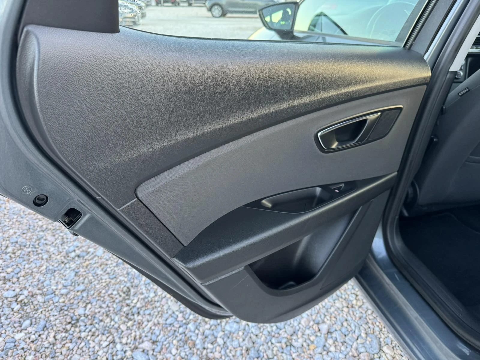 Seat Leon 1.6TDI | Mobile.bg — изображение 7