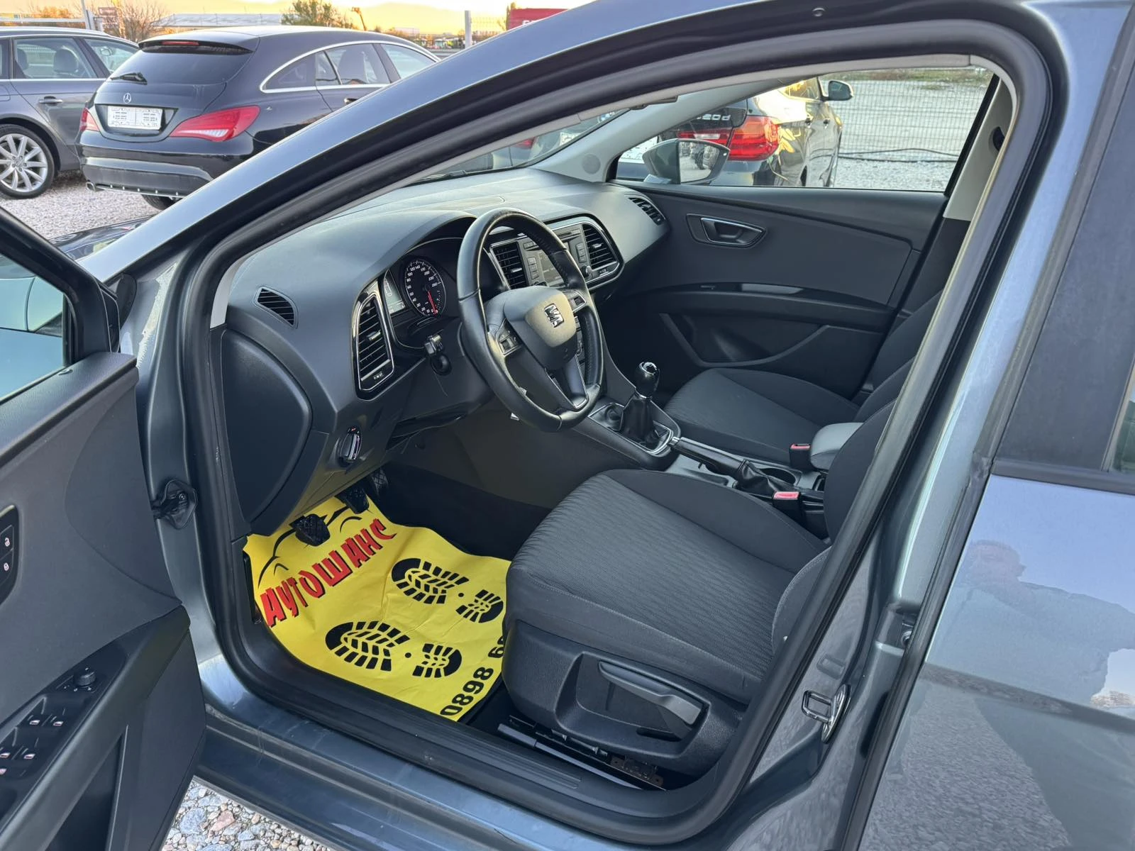 Seat Leon 1.6TDI | Mobile.bg — изображение 12