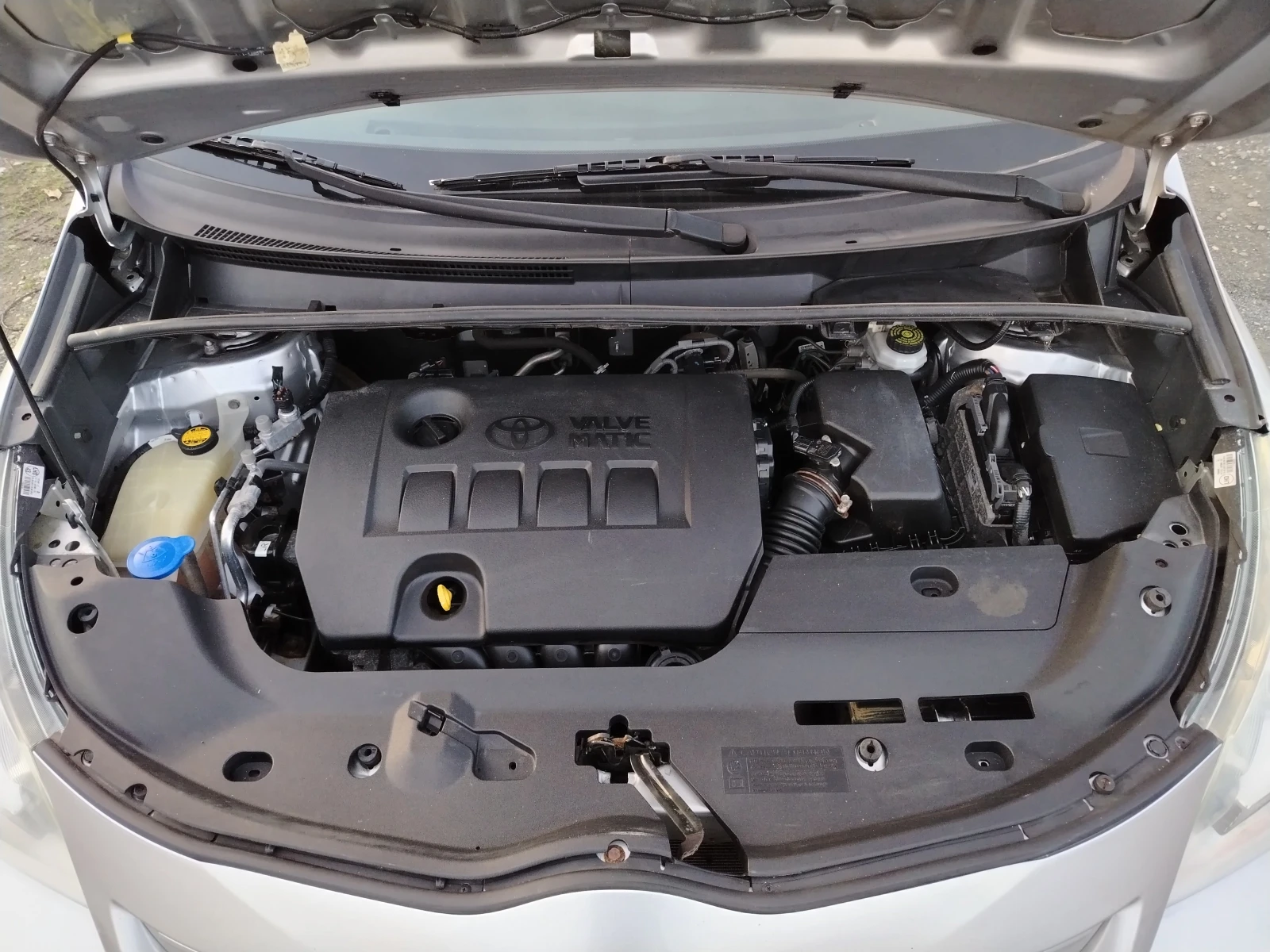 Toyota Verso 1.8-147   6  6+ 1  | Mobile.bg   15