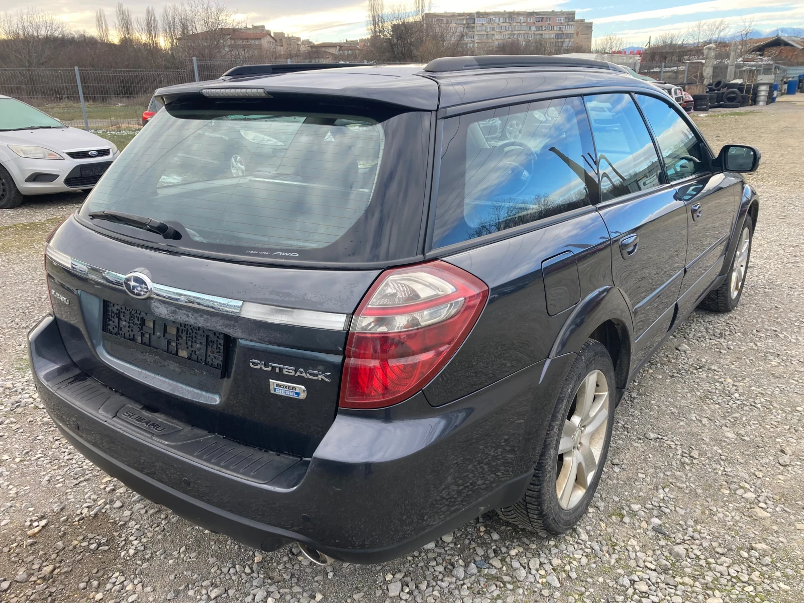 Subaru Outback 2.0 D - изображение 5