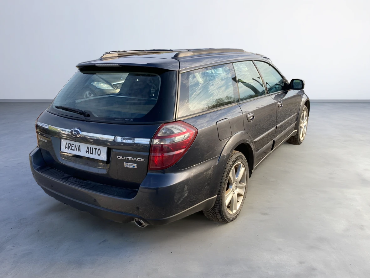 Subaru Outback 2.0 D, снимка 3 - Автомобили и джипове - 53035112