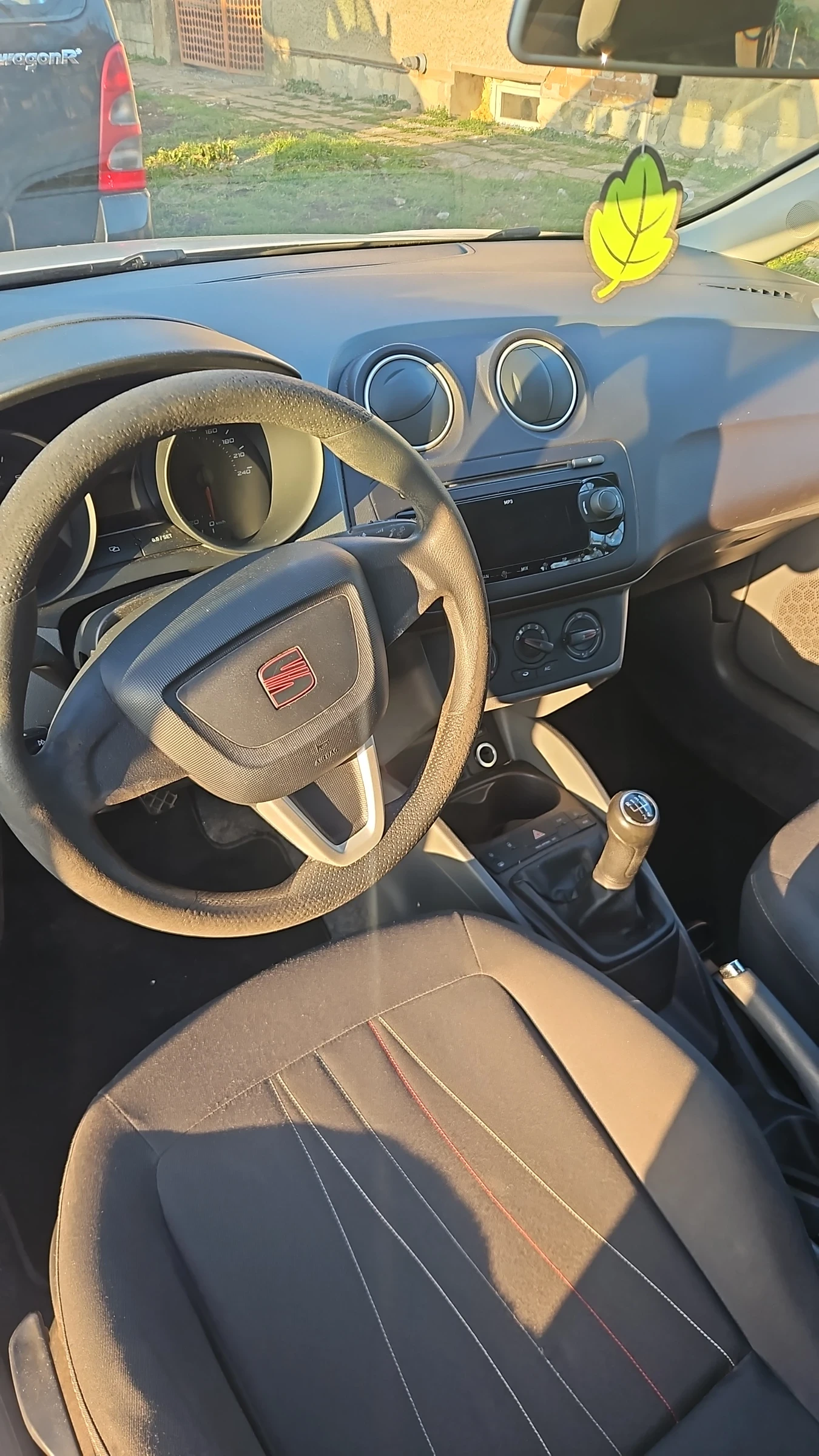 Seat Ibiza, снимка 3 - Автомобили и джипове - 53804124