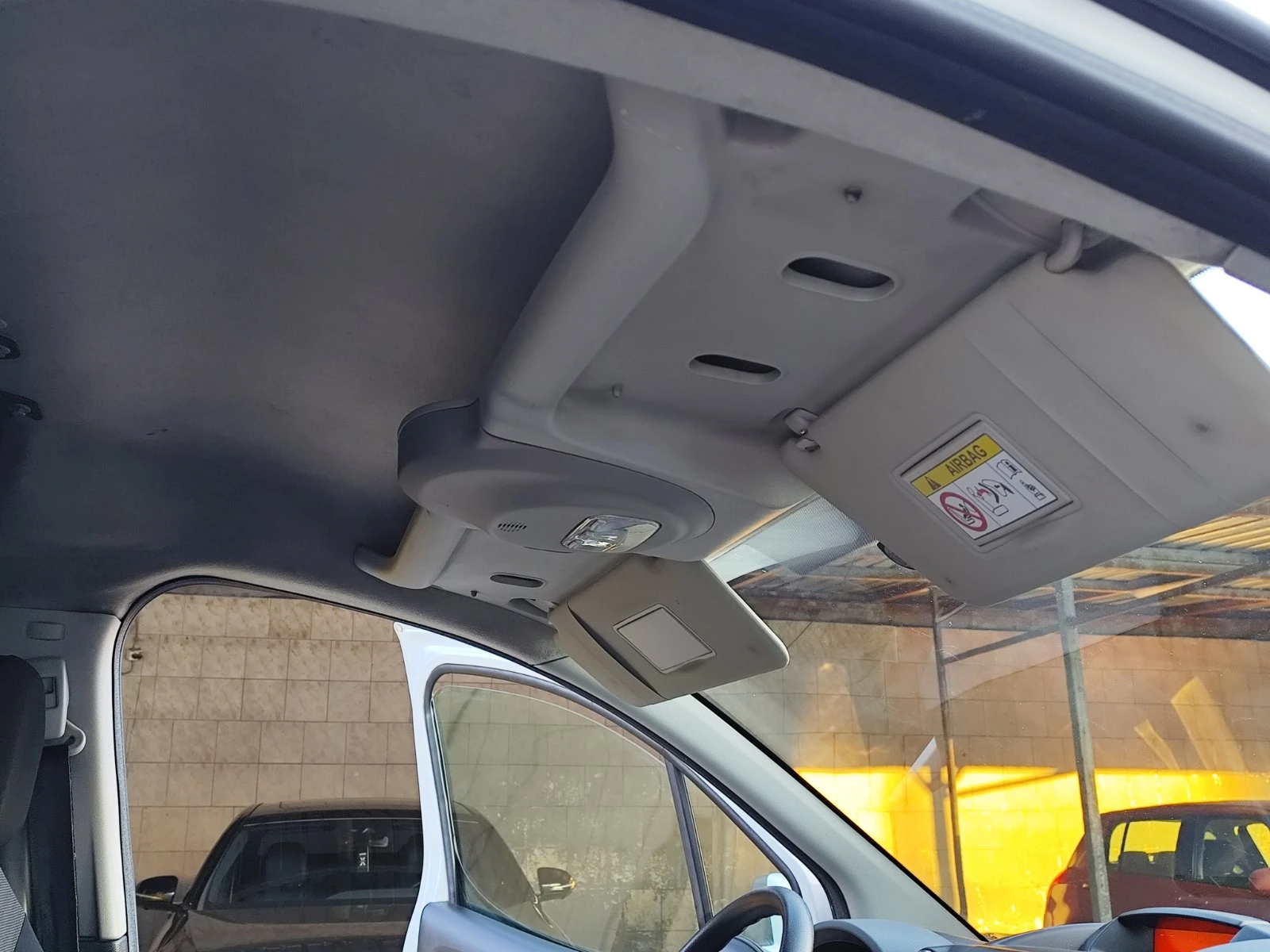 Citroen Berlingo 1.6 HDI 99к.с. 2+ 1, снимка 13 - Автомобили и джипове - 53815188