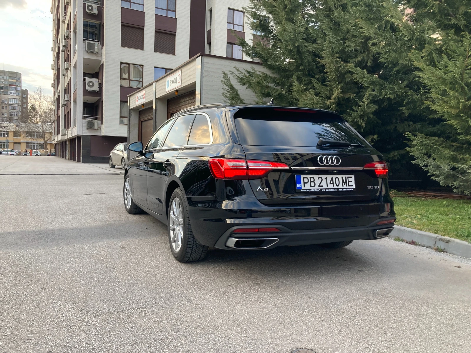 Audi A4, снимка 4 - Автомобили и джипове - 53928923