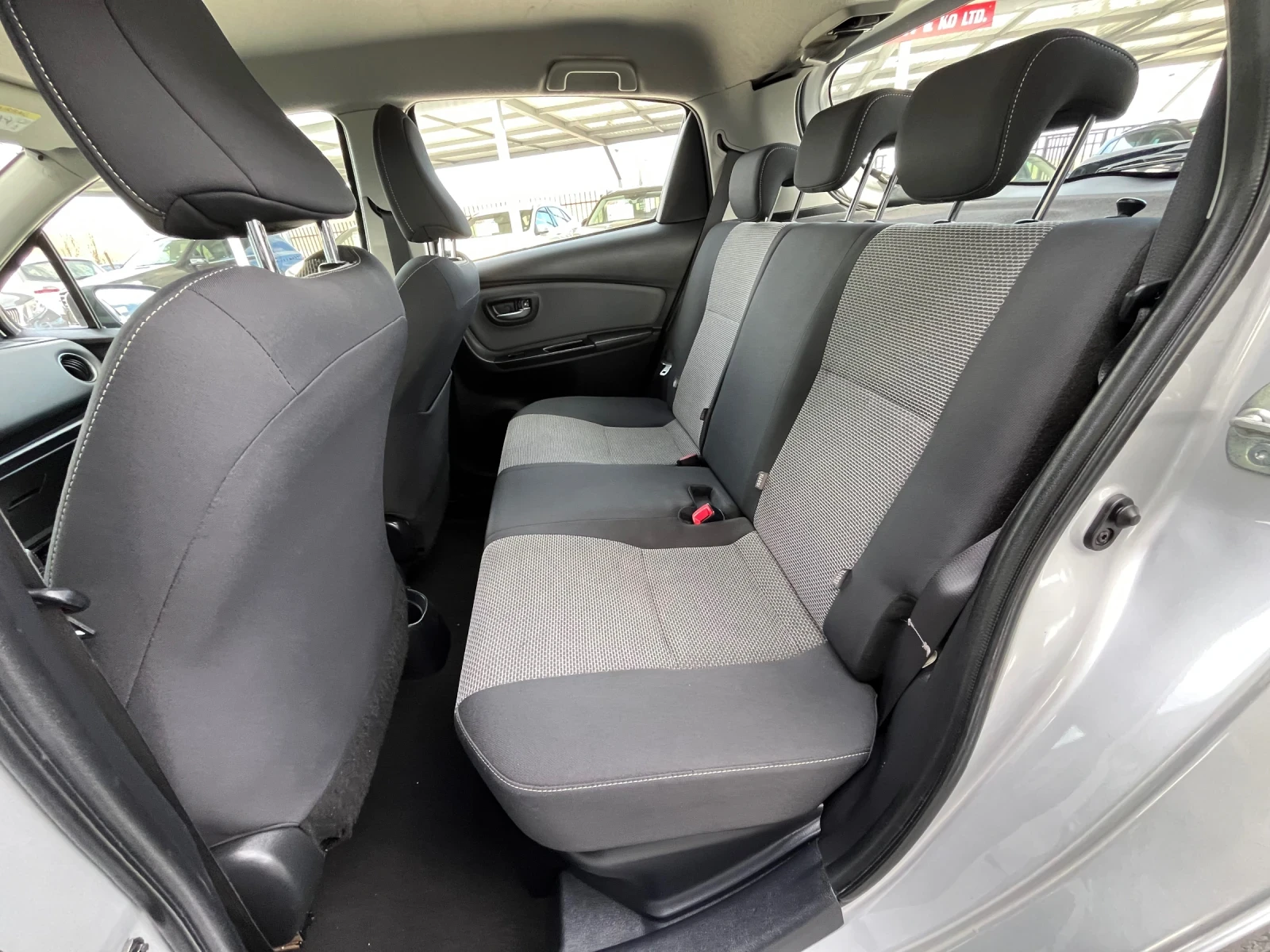 Toyota Yaris 1.5i Hybrid / Active  | Mobile.bg � ����������� 11