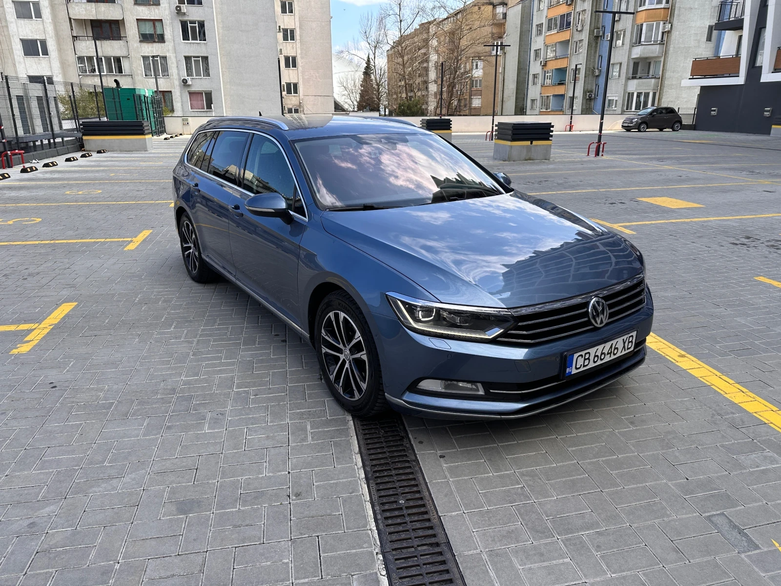 VW Passat, снимка 3 - Автомобили и джипове - 54173161