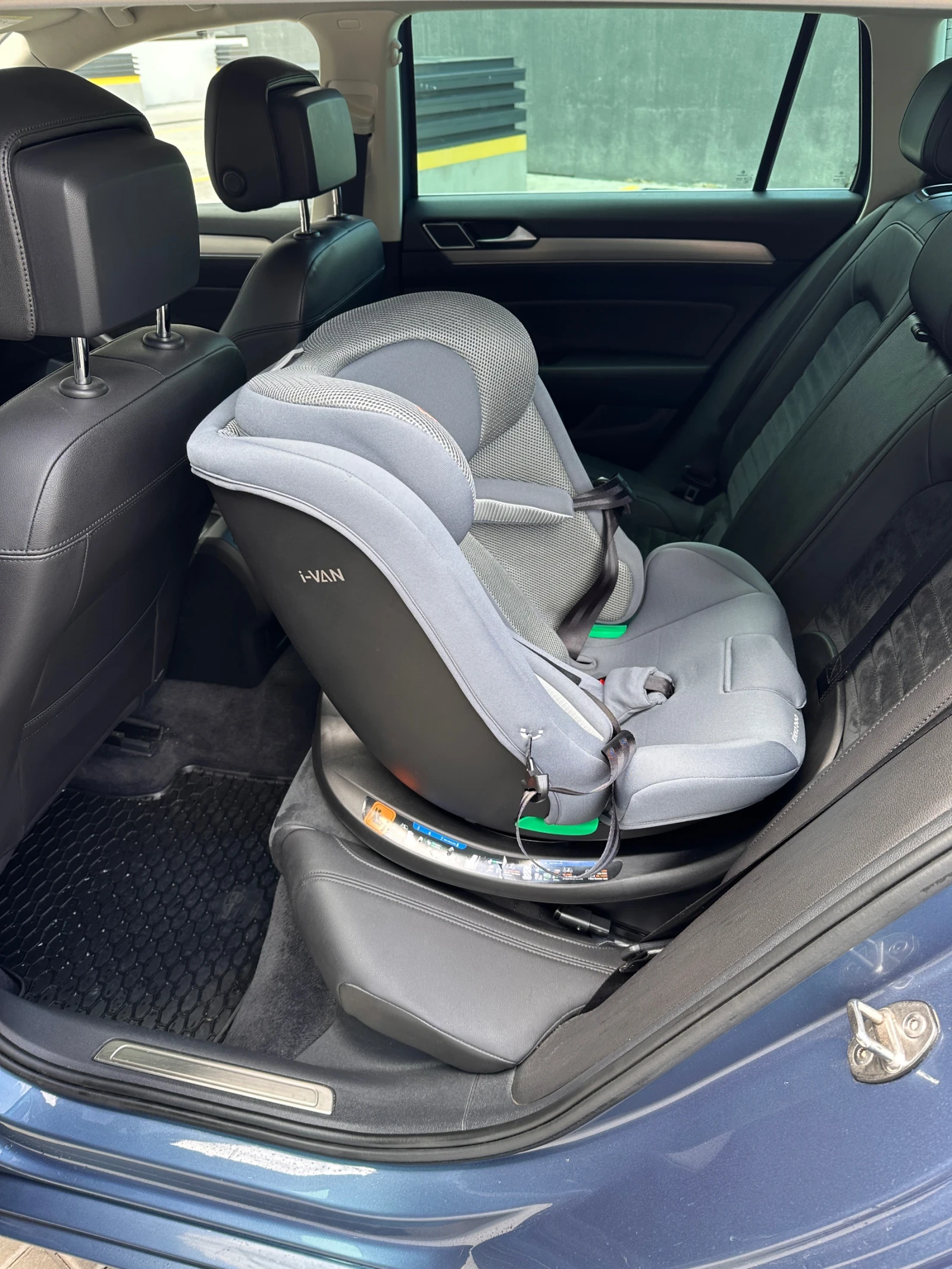 VW Passat, снимка 7 - Автомобили и джипове - 54173161